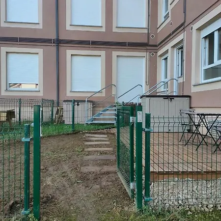 Apartamento Vacacional Para Familias Con Jardin *